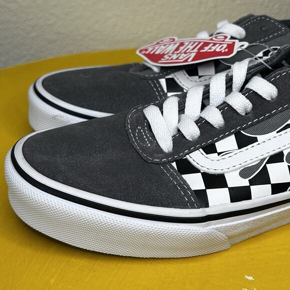 Vans Boy's Ward Flame Checker White Skate Shoes Youth Size 4 - Picture 2 of 14